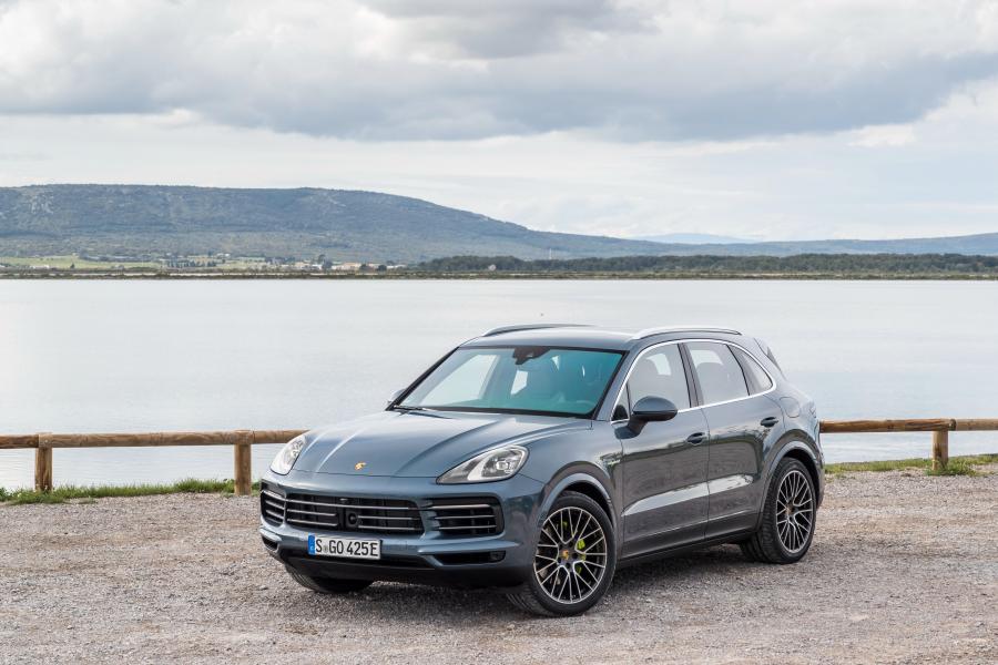  Porsche Cayenne E-Hybrid (PO536) 2018 года  (WW) (фото 11 из 85)